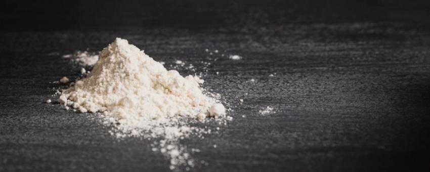 عوارض گلوتامین چیست؟ هشدارهایی که قبل از مصرف باید بدانید!